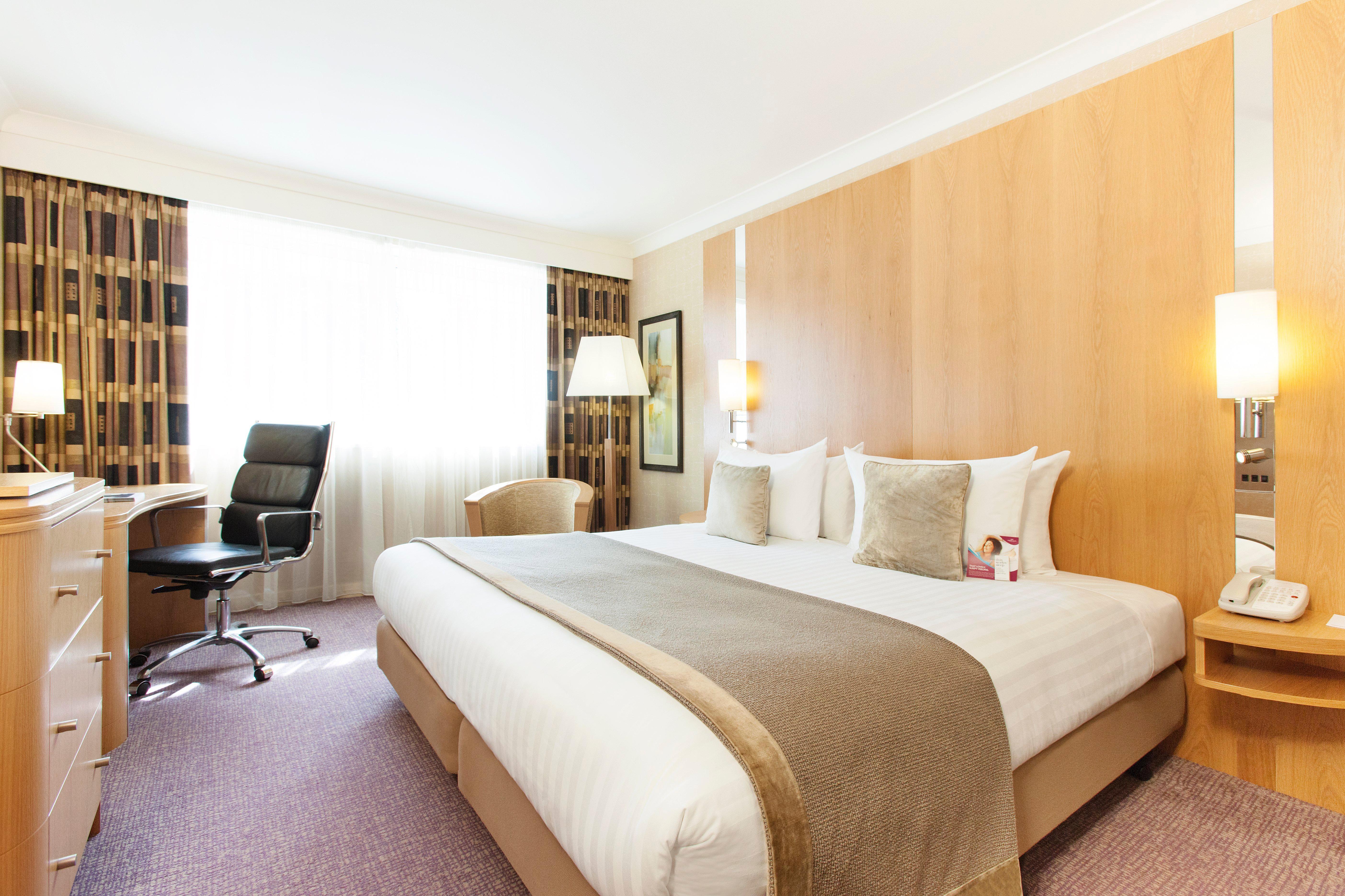 Crowne Plaza Reading Hotell Exteriör bild