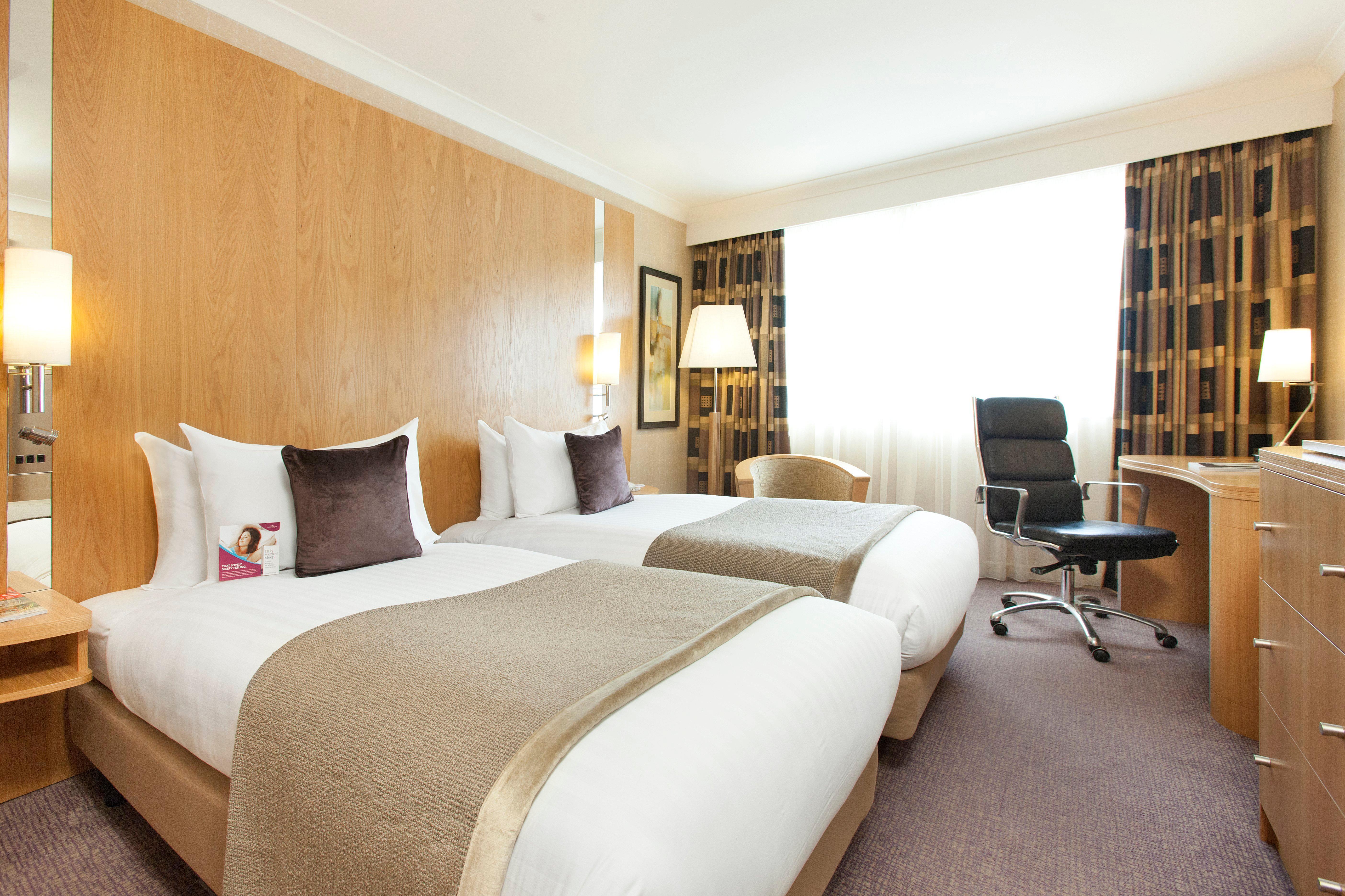 Crowne Plaza Reading Hotell Exteriör bild